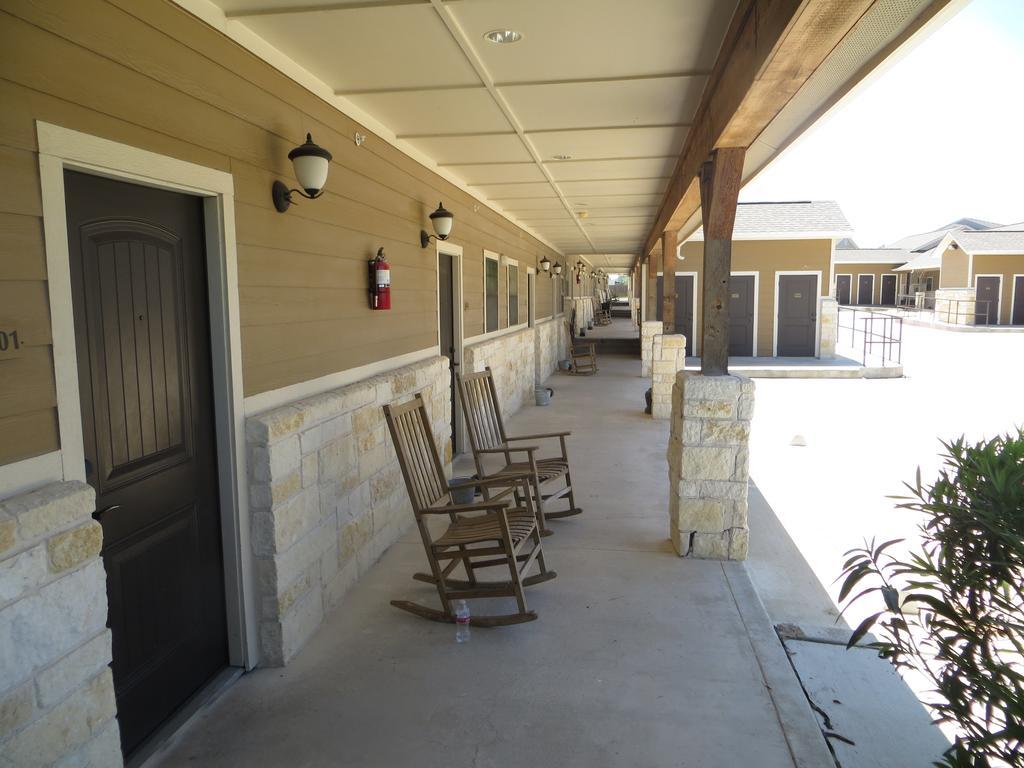 The Lodge At Kenedy Exterior photo